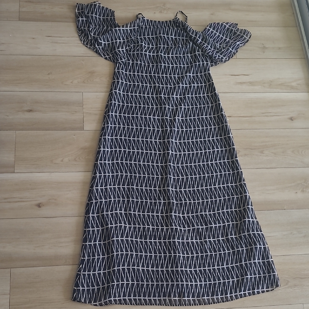 Banana Republic Black and White Maxi Dress Size 2